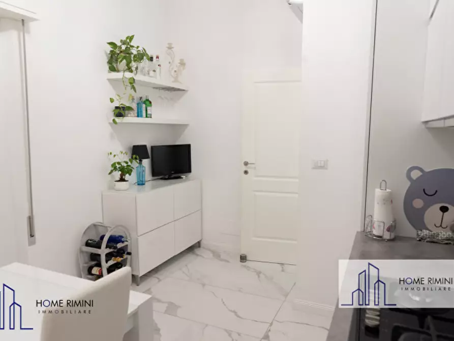 Immagine 9 di Appartamento in vendita  a Rimini