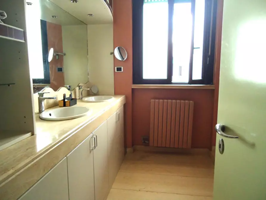 Immagine 39 di Attico in vendita  in viale stazione a Casarano