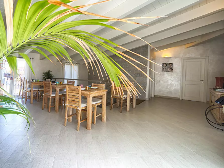 Immagine 5 di Bed & Breakfast in vendita  a Olbia