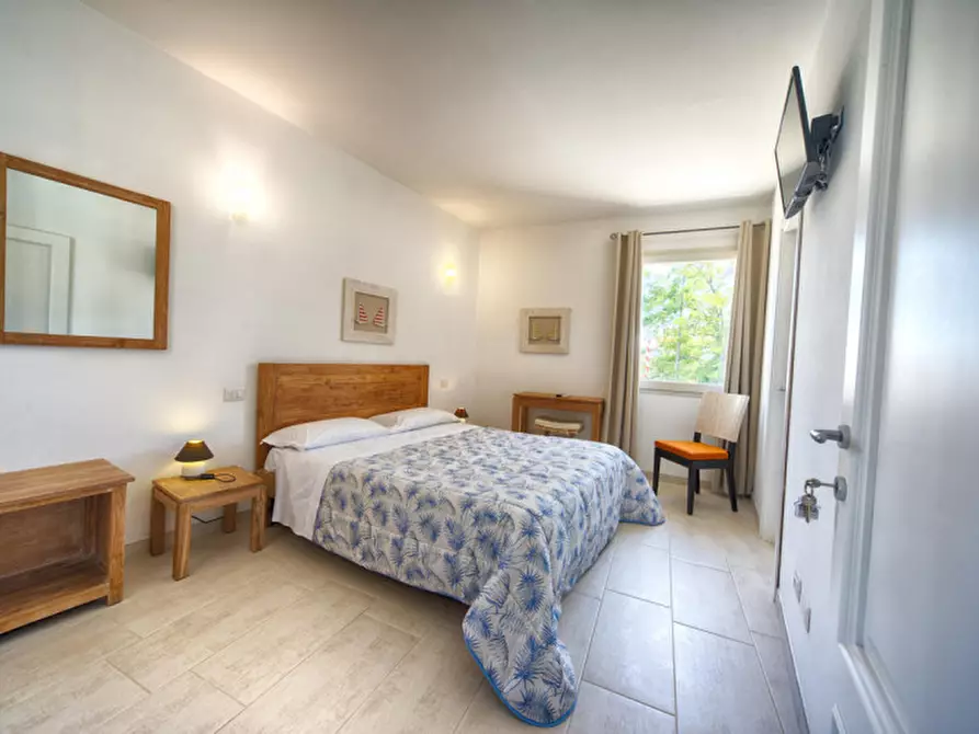 Immagine 17 di Bed & Breakfast in vendita  a Olbia