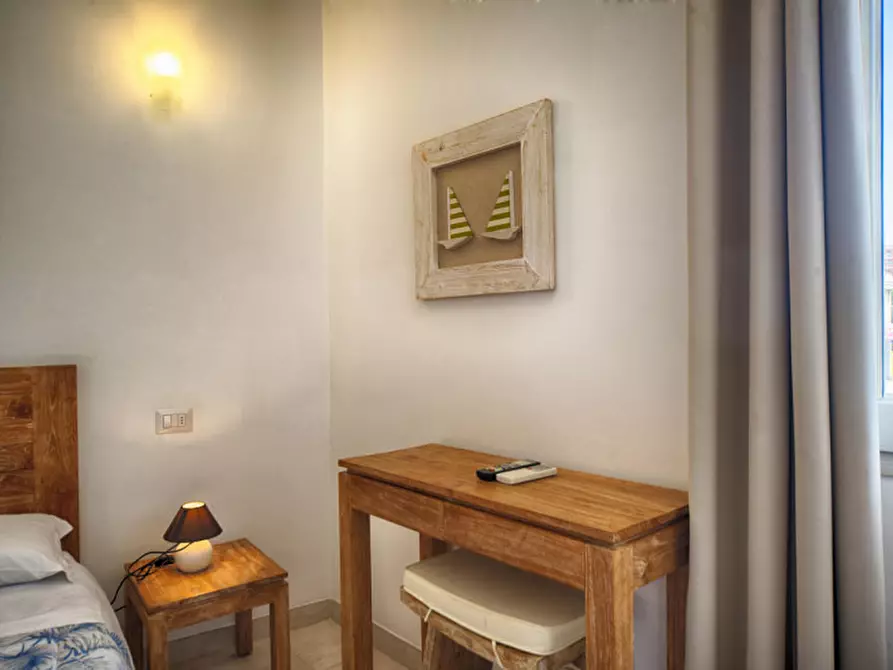 Immagine 18 di Bed & Breakfast in vendita  a Olbia