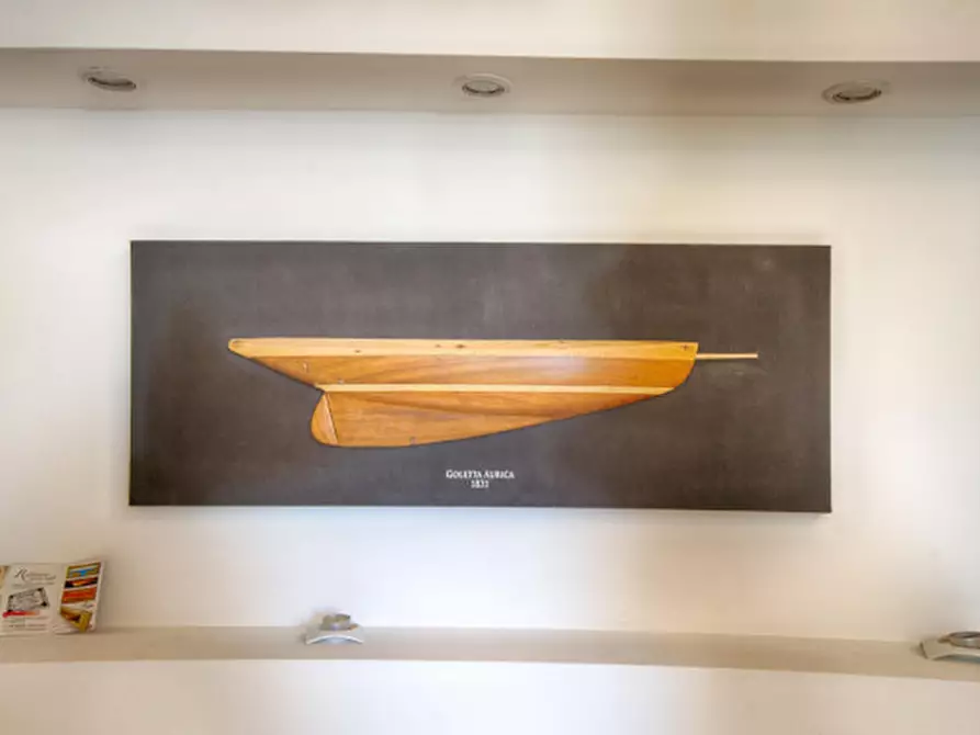 Immagine 19 di Bed & Breakfast in vendita  a Olbia