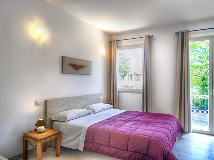 Immagine 20 di Bed & Breakfast in vendita  a Olbia