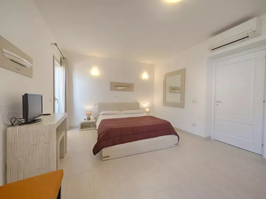 Immagine 29 di Bed & Breakfast in vendita  a Olbia