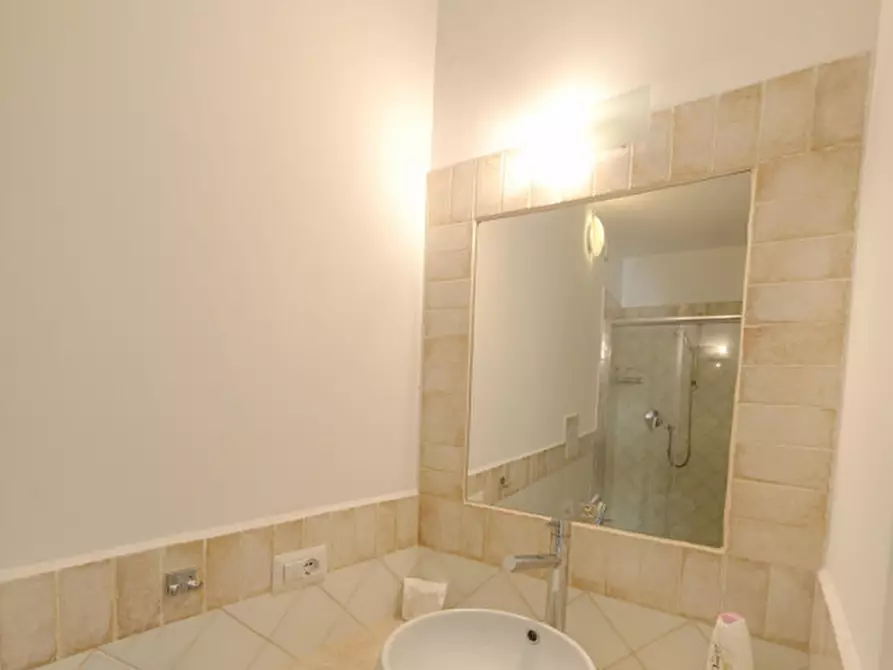 Immagine 31 di Bed & Breakfast in vendita  a Olbia