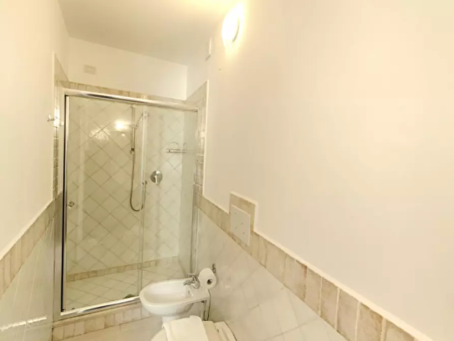 Immagine 32 di Bed & Breakfast in vendita  a Olbia