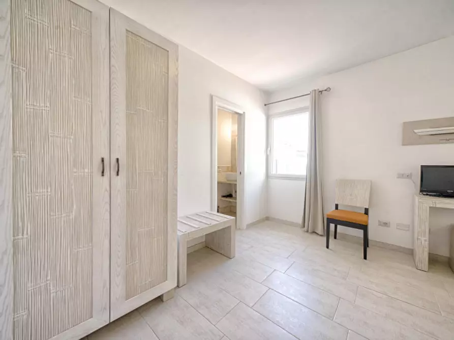 Immagine 35 di Bed & Breakfast in vendita  a Olbia