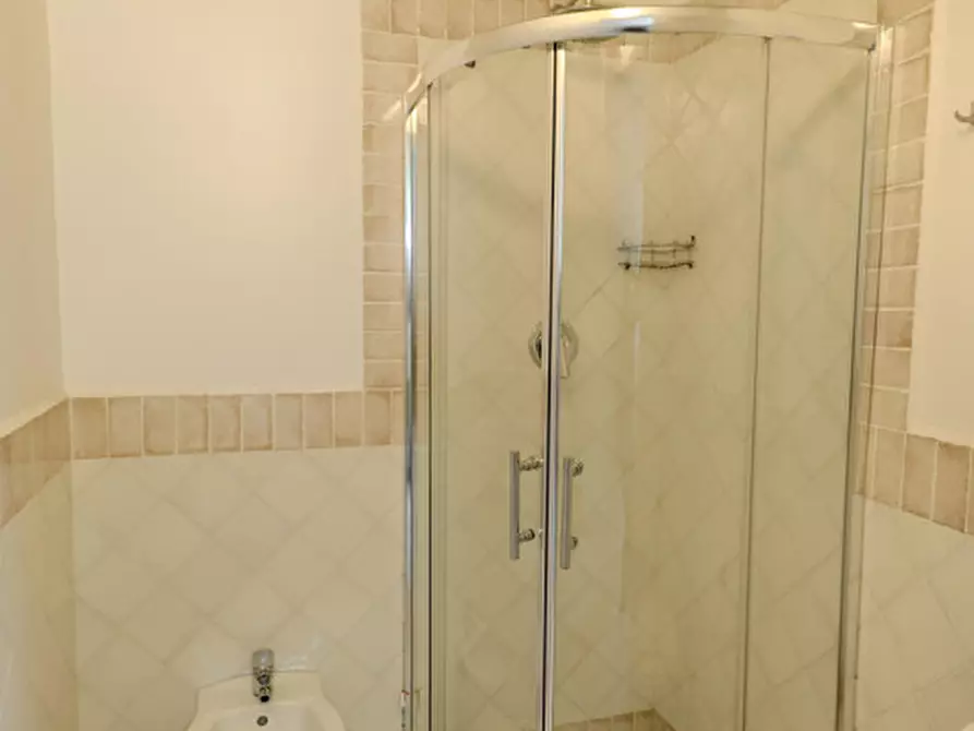 Immagine 51 di Bed & Breakfast in vendita  a Olbia