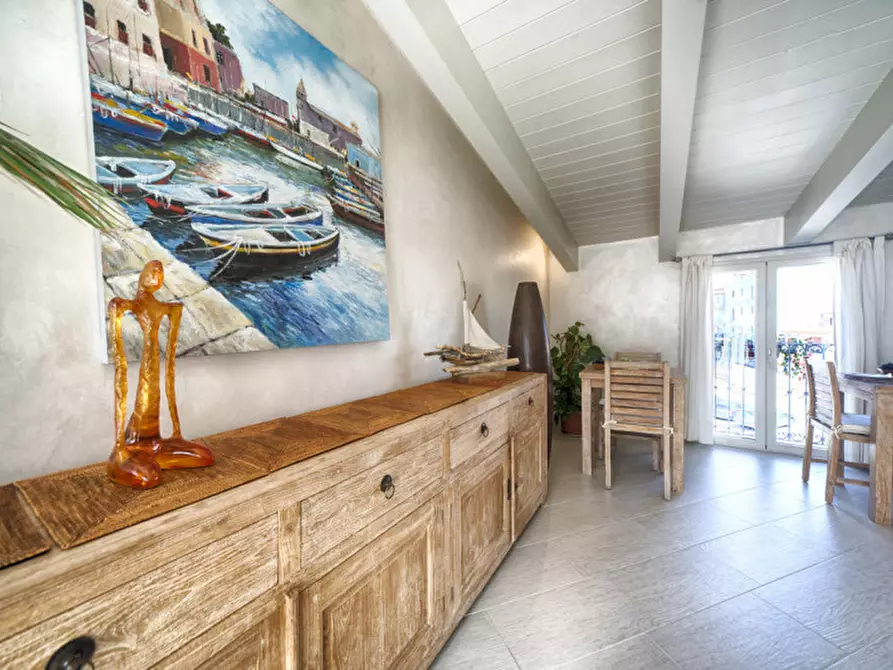 Immagine 54 di Bed & Breakfast in vendita  a Olbia