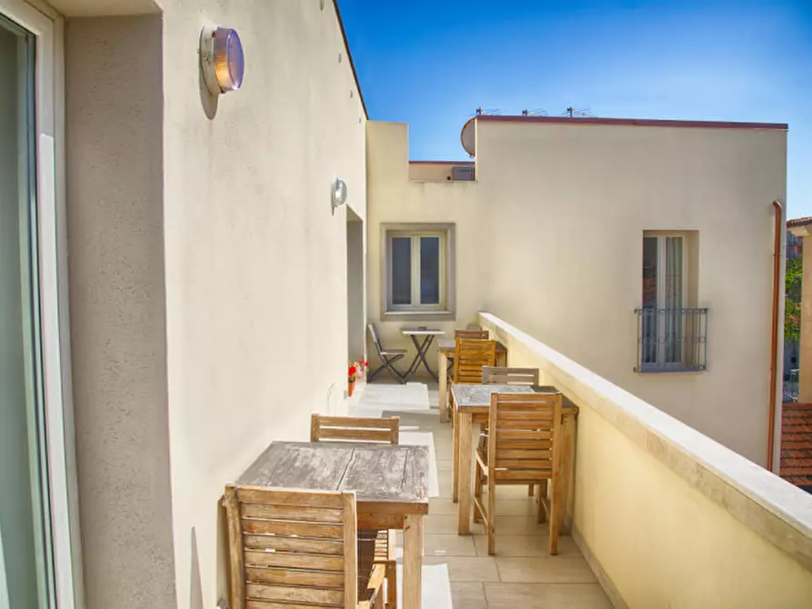 Immagine 61 di Bed & Breakfast in vendita  a Olbia