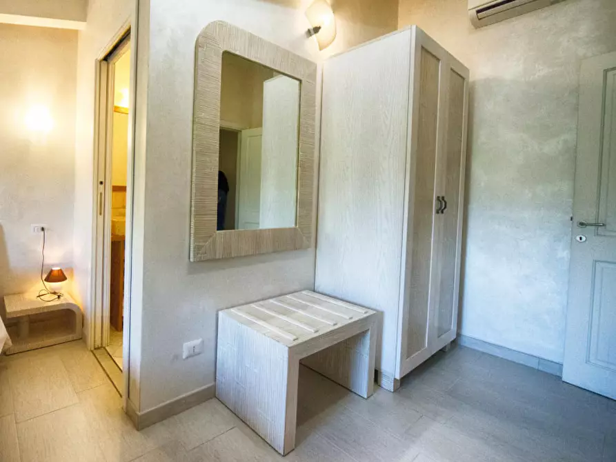 Immagine 69 di Bed & Breakfast in vendita  a Olbia