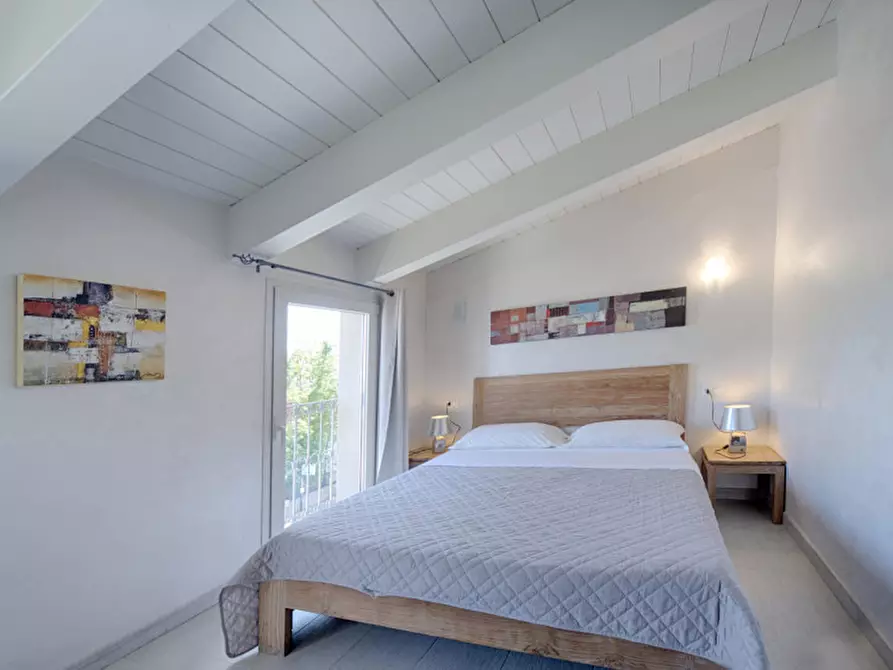 Immagine 75 di Bed & Breakfast in vendita  a Olbia