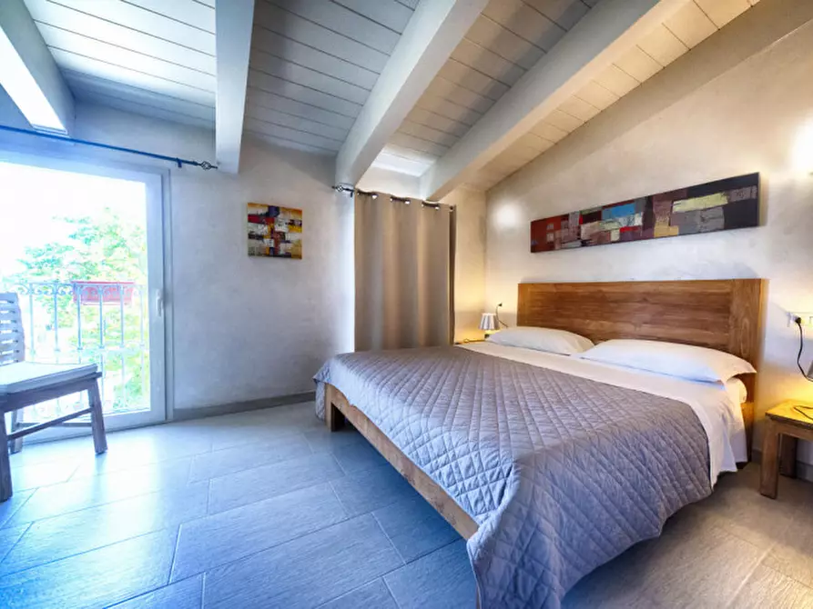 Immagine 81 di Bed & Breakfast in vendita  a Olbia