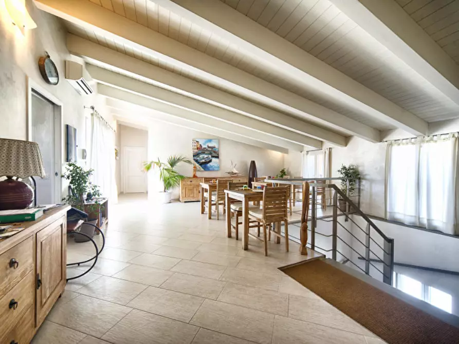 Immagine 83 di Bed & Breakfast in vendita  a Olbia