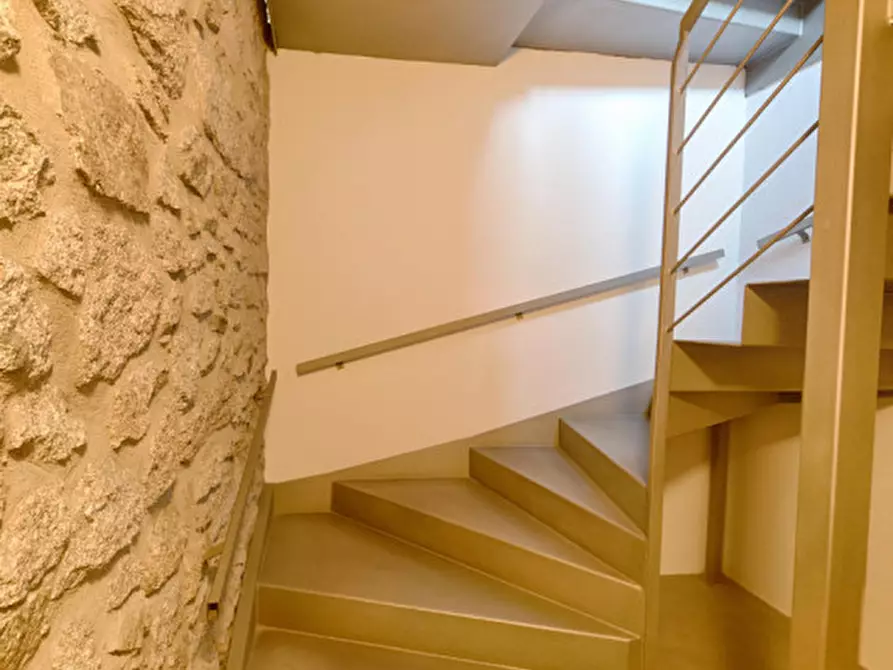 Immagine 86 di Bed & Breakfast in vendita  a Olbia