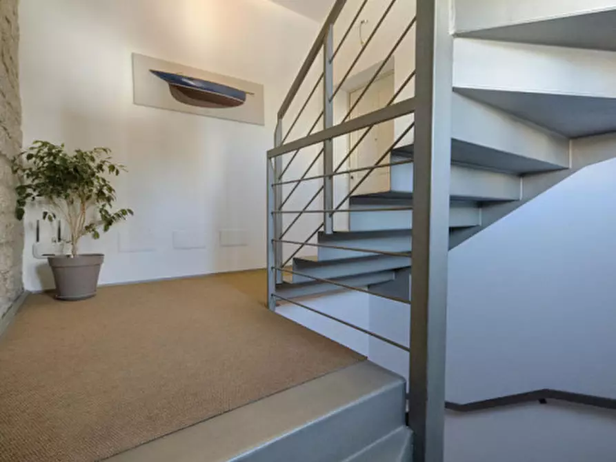 Immagine 90 di Bed & Breakfast in vendita  a Olbia