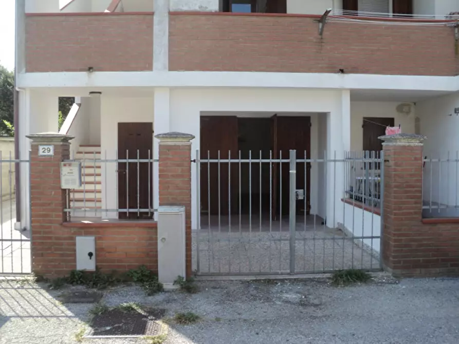 Immagine 2 di Villetta a schiera in vendita  in VIA POLA 29 a Comacchio