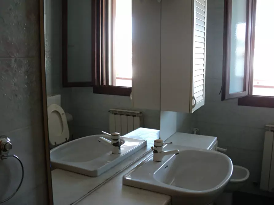 Immagine 35 di Villetta a schiera in vendita  in VIA POLA 29 a Comacchio