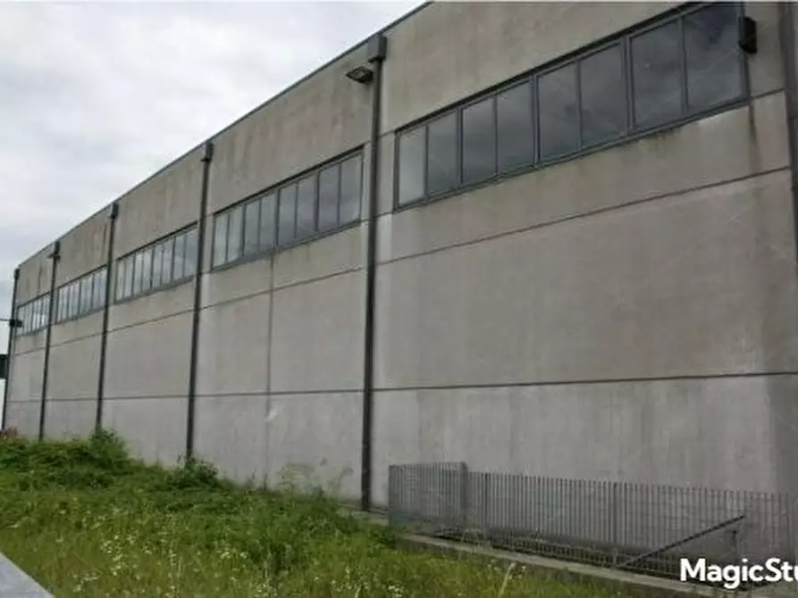 Immagine 1 di Capannone industriale in vendita  in Via Della Libertà 5 a Ponzano Veneto