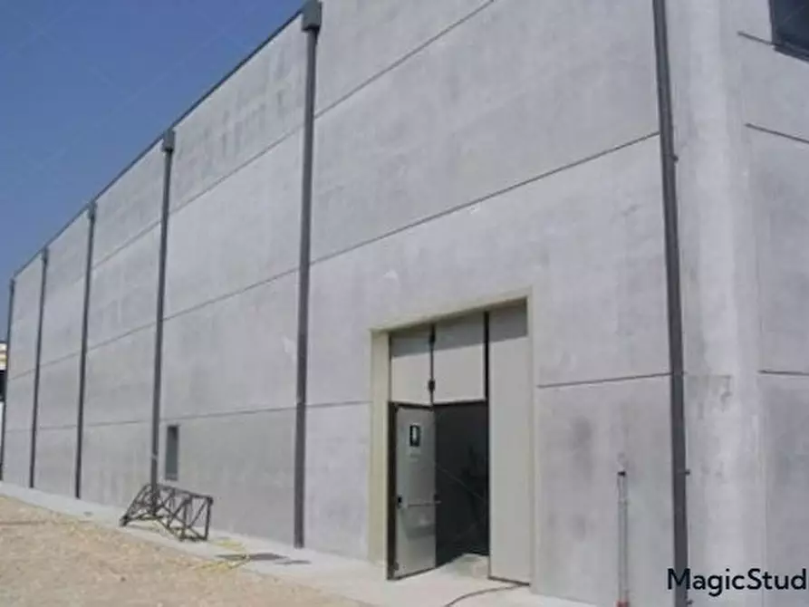 Immagine 5 di Capannone industriale in vendita  in Via Della Libertà 5 a Ponzano Veneto