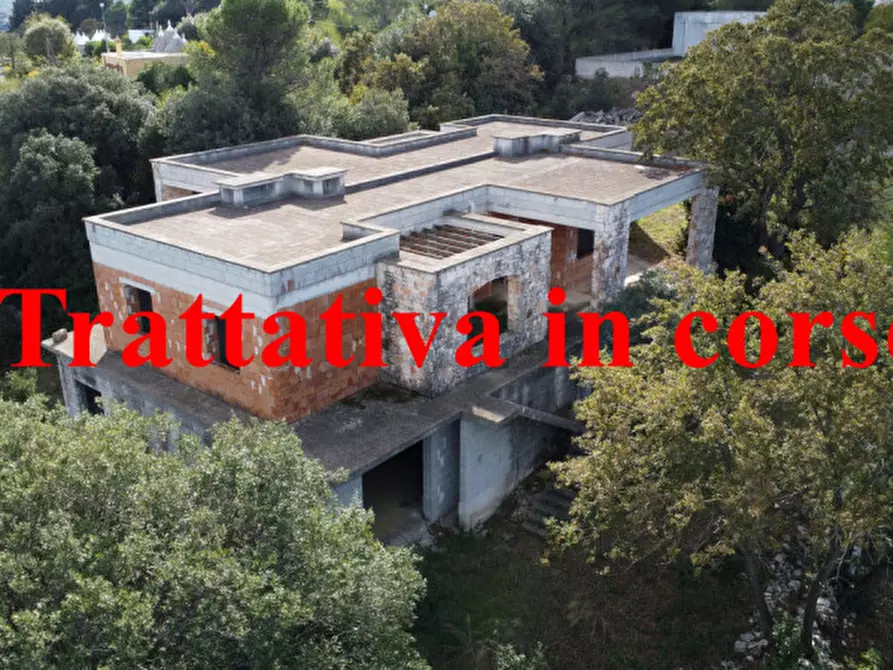 Immagine 1 di Villa in vendita  in viale Cardone a Fasano