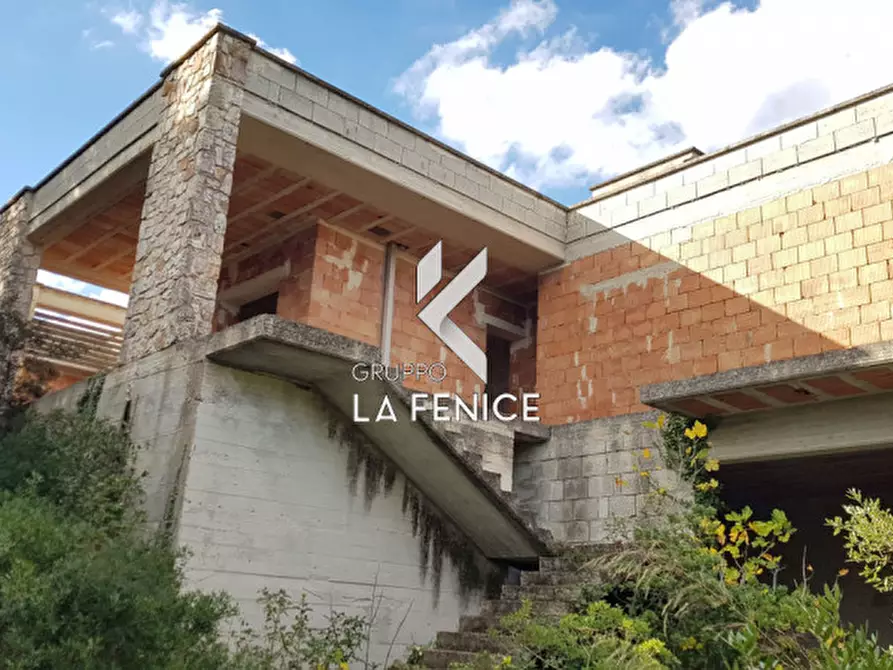 Immagine 12 di Villa in vendita  in viale Cardone a Fasano