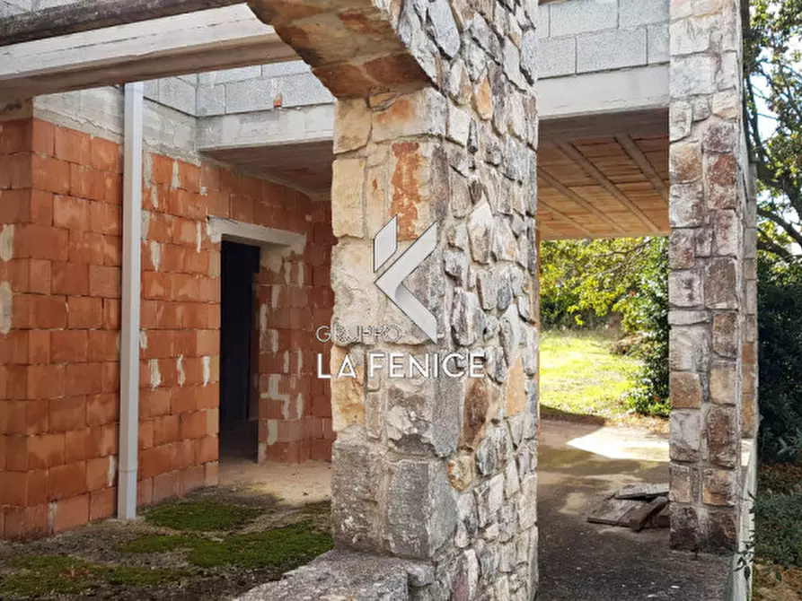 Immagine 40 di Villa in vendita  in viale Cardone a Fasano