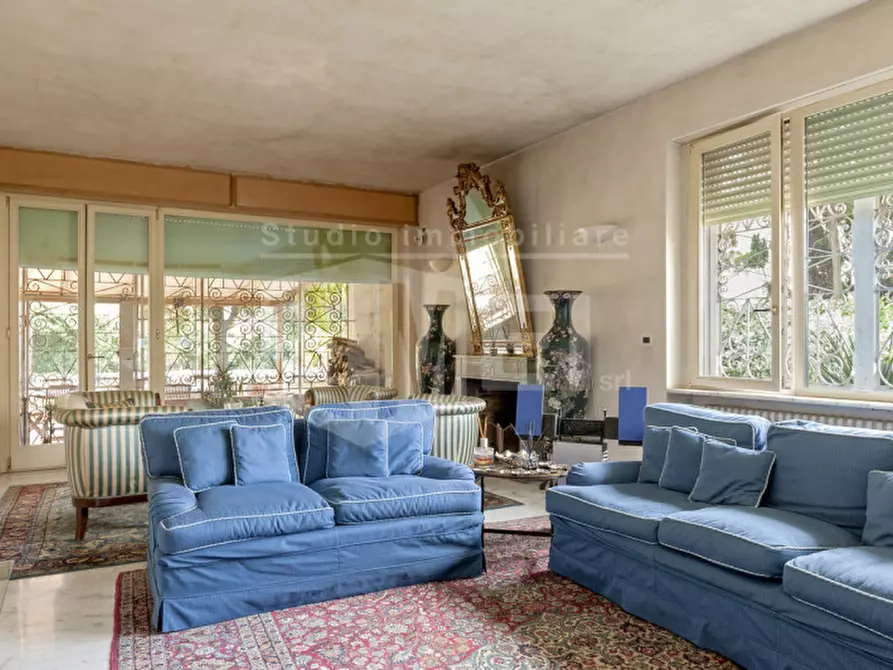 Immagine 10 di Villa in vendita  in Viale di antignano a Livorno