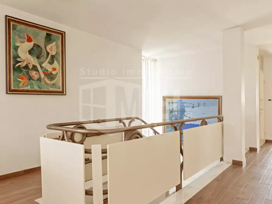 Immagine 22 di Villa in vendita  in Viale di antignano a Livorno