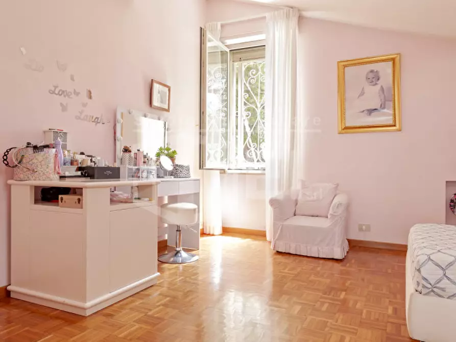 Immagine 27 di Villa in vendita  in Viale di antignano a Livorno