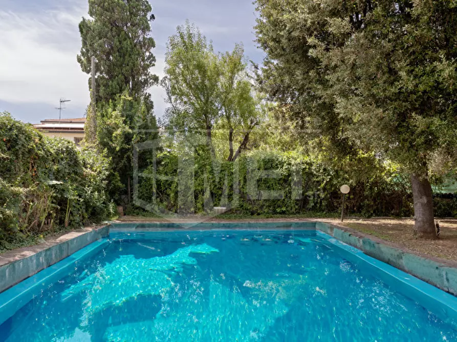 Immagine 41 di Villa in vendita  in Viale di antignano a Livorno