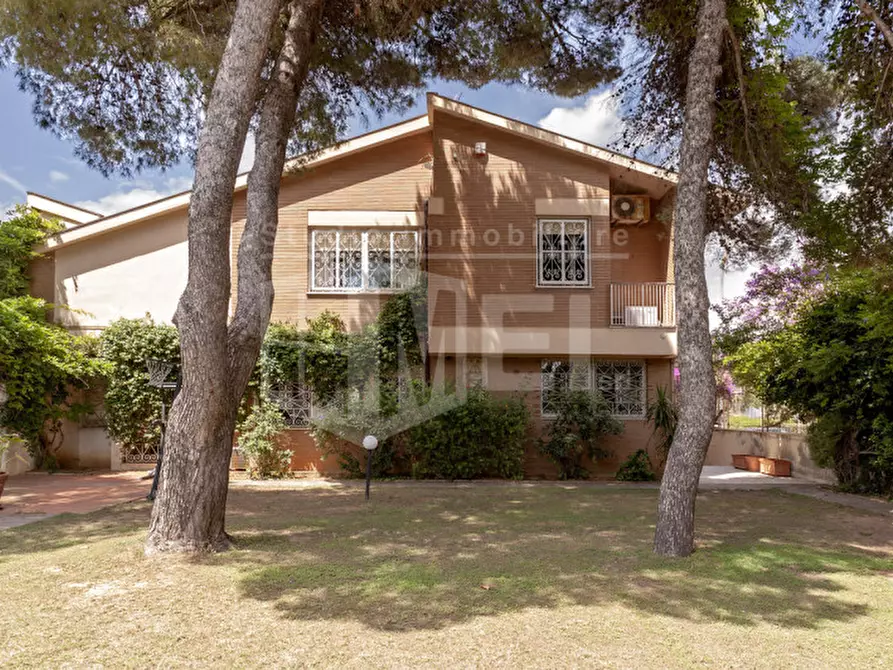 Immagine 42 di Villa in vendita  in Viale di antignano a Livorno