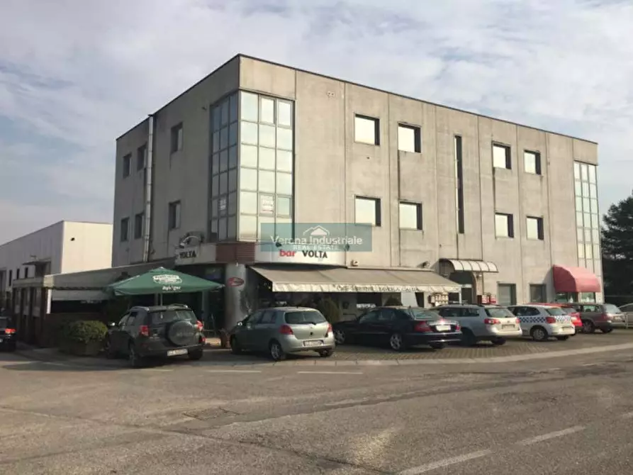 Immagine 1 di Negozio in vendita  in via volta a Pescantina