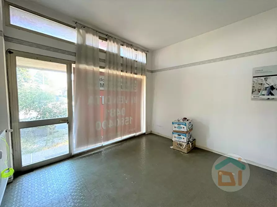 Immagine 8 di Negozio in vendita  in Via Aquileia 52 a Gradisca D'isonzo