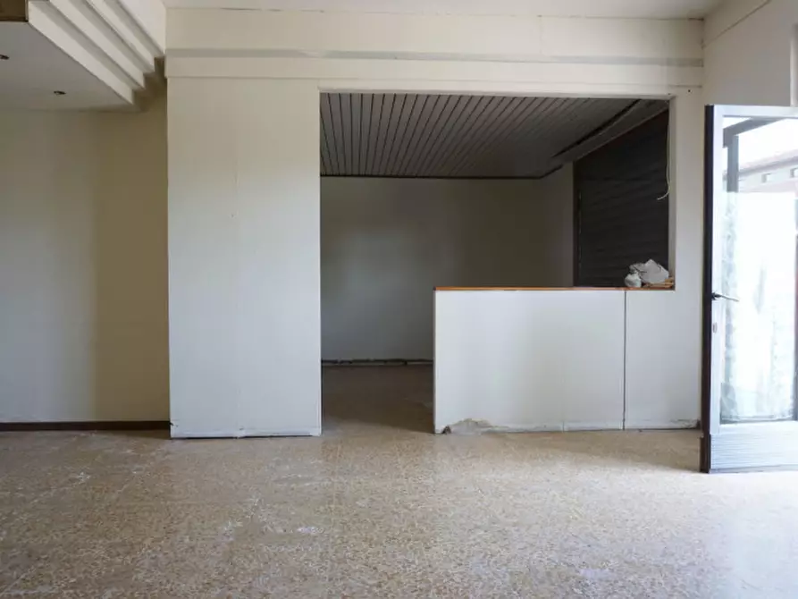 Immagine 3 di Laboratorio in affitto  in Via Serraglio Barbù 18 a Sissa Trecasali