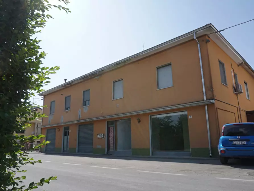 Immagine 10 di Laboratorio in affitto  in Via Serraglio Barbù 18 a Sissa Trecasali