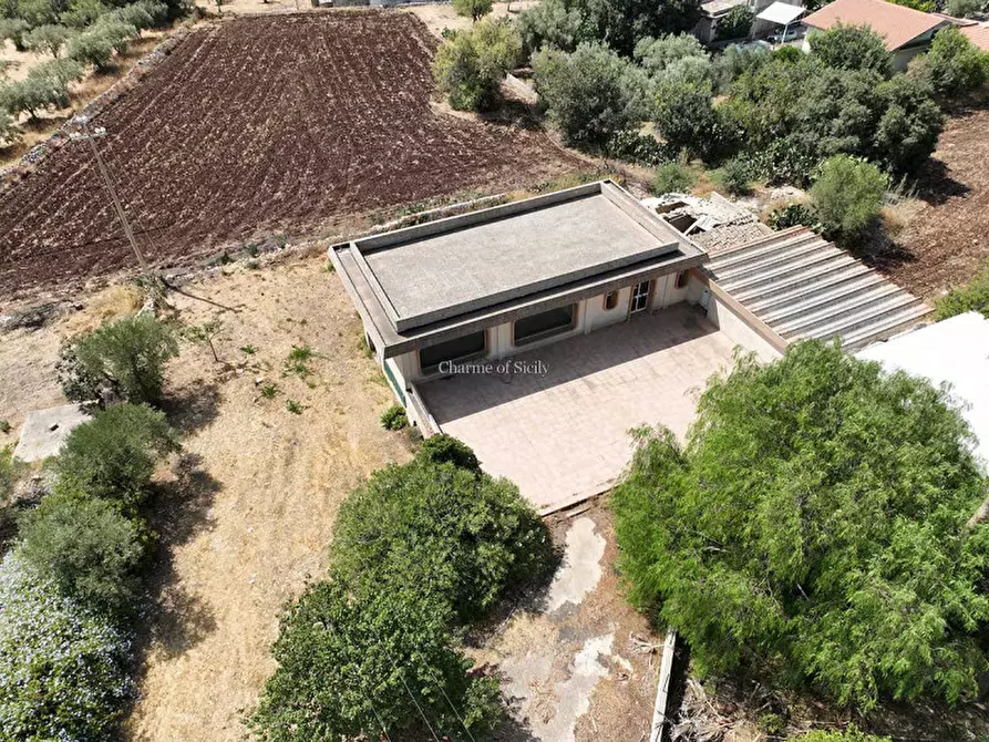 Immagine 4 di Laboratorio in vendita  in Via Santa Maria a Modica