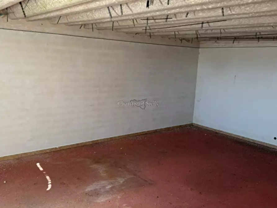 Immagine 7 di Laboratorio in vendita  in Via Santa Maria a Modica