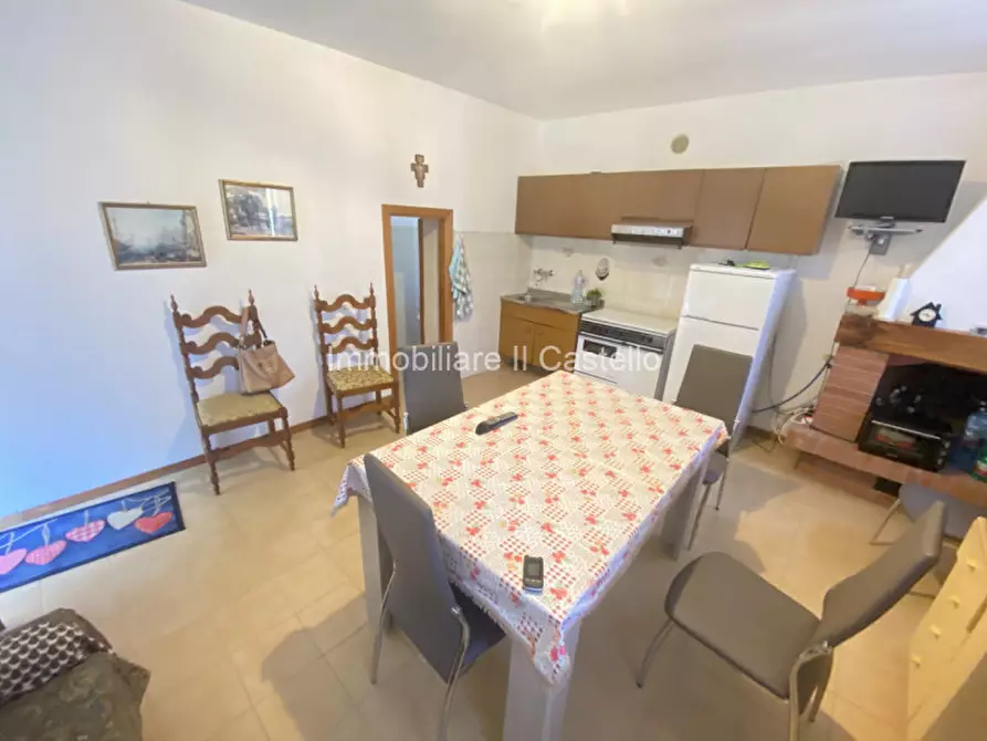 Immagine 10 di Casa indipendente in vendita  in PACIANO a Paciano