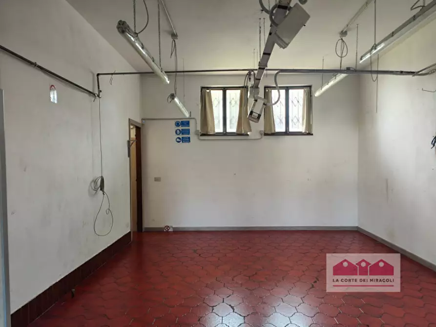Immagine 2 di Magazzino in affitto  in Via Po a Torri Di Quartesolo