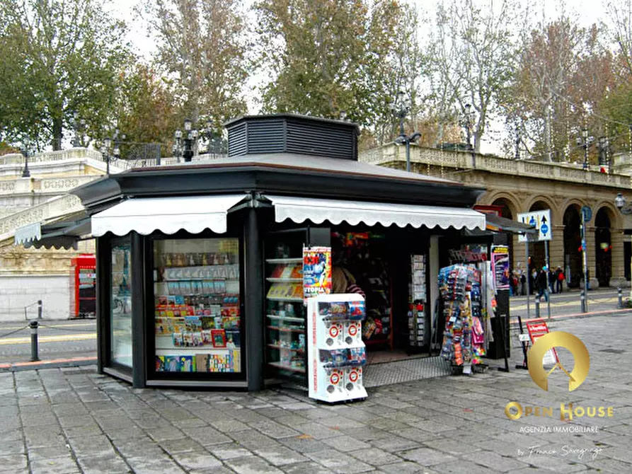 Immagine 1 di Attività commerciale in vendita  in via cavour a Costabissara