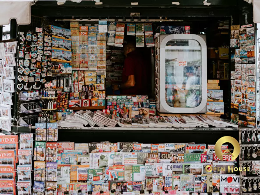 Immagine 6 di Attività commerciale in vendita  in via cavour a Costabissara