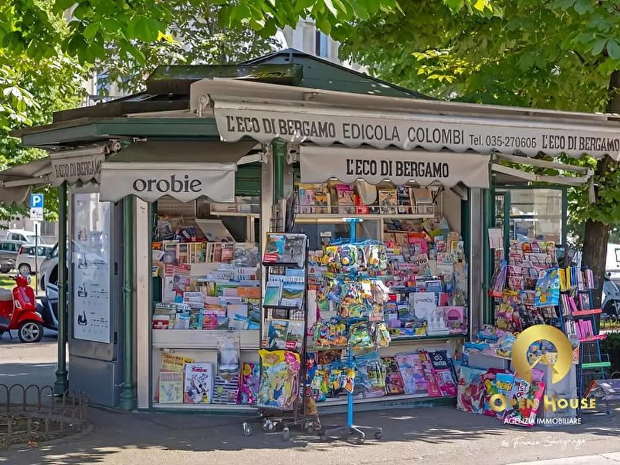 Immagine 20 di Attività commerciale in vendita  in via cavour a Costabissara