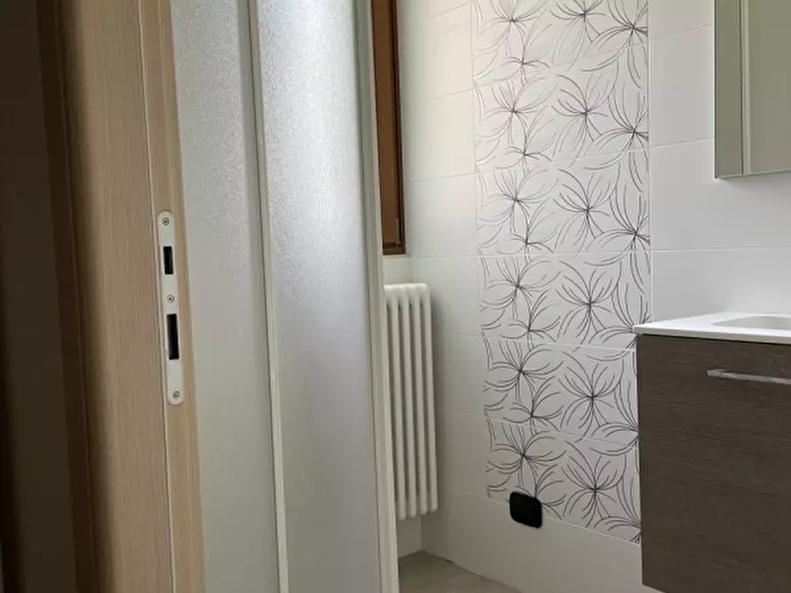 Immagine 9 di Camera in affitto  in via dei Michei a Trento