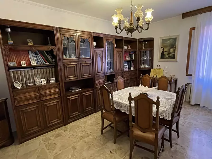 Immagine 9 di Casa indipendente in vendita  in Calle Airoldi a Chioggia