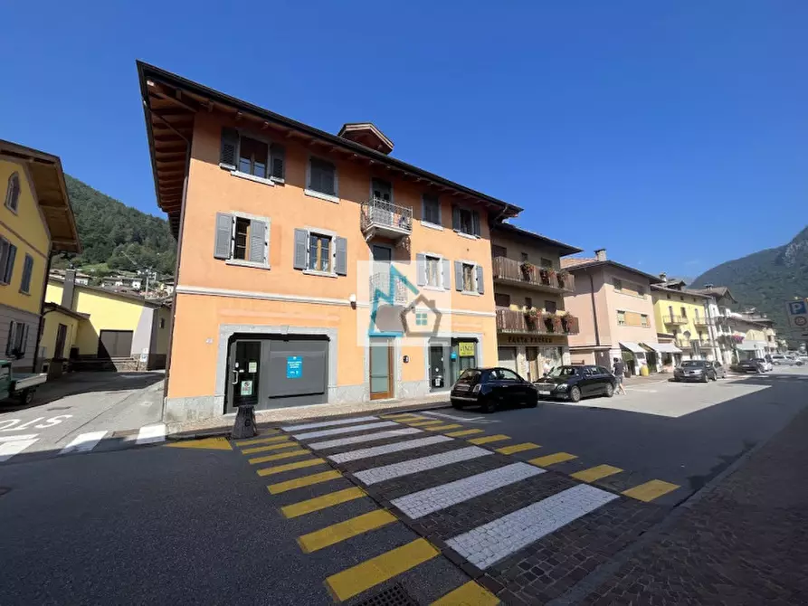 Immagine 1 di Ufficio in vendita  in Via 3 Novembre a Tione Di Trento