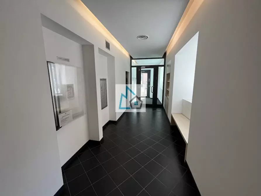 Immagine 7 di Ufficio in vendita  in Via 3 Novembre a Tione Di Trento