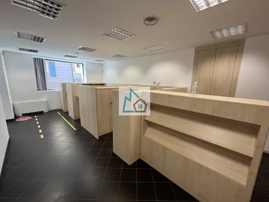 Immagine 9 di Ufficio in vendita  in Via 3 Novembre a Tione Di Trento