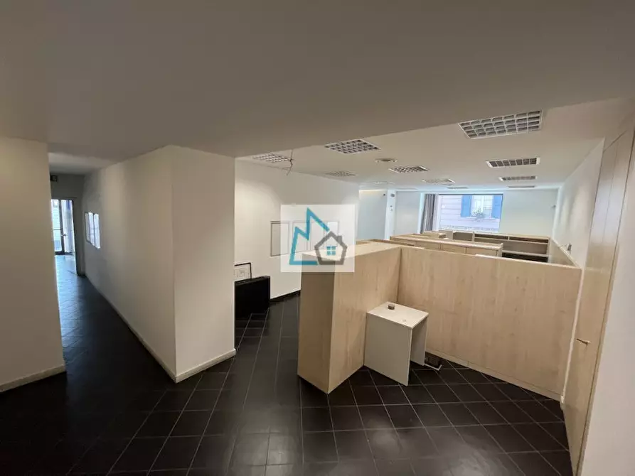 Immagine 10 di Ufficio in vendita  in Via 3 Novembre a Tione Di Trento