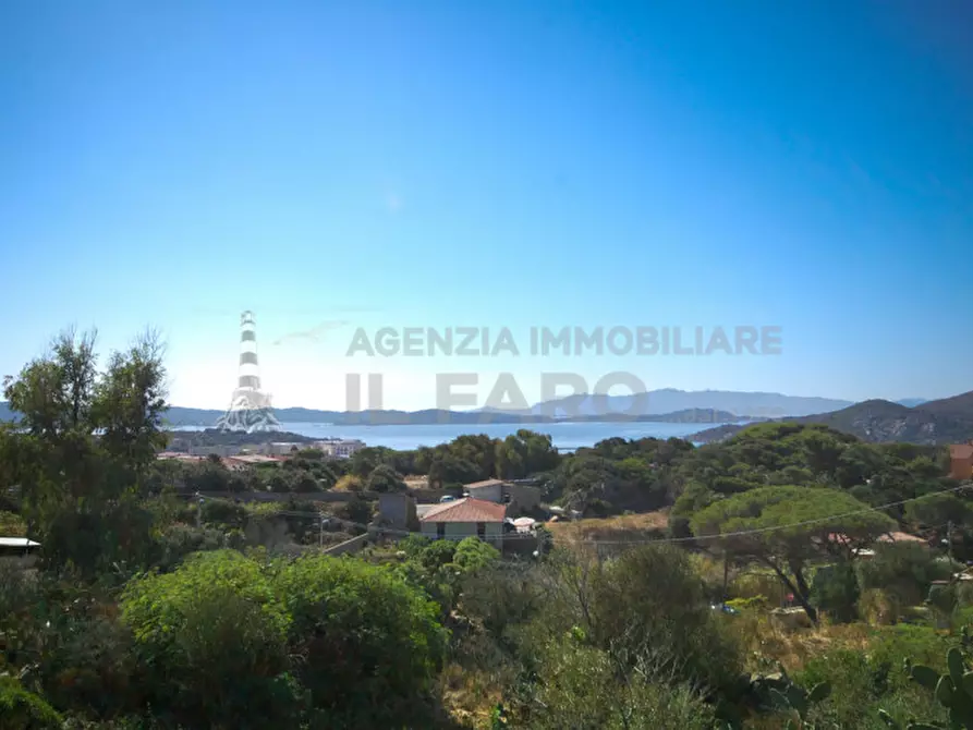 Immagine 2 di Villa in vendita  in Via Guardia Gellone a La Maddalena